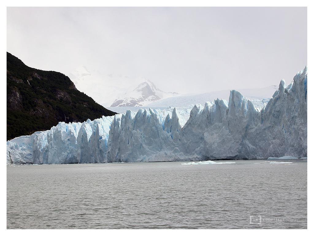 ホテル Rochester Calafate エル・カラファテ エクステリア 写真